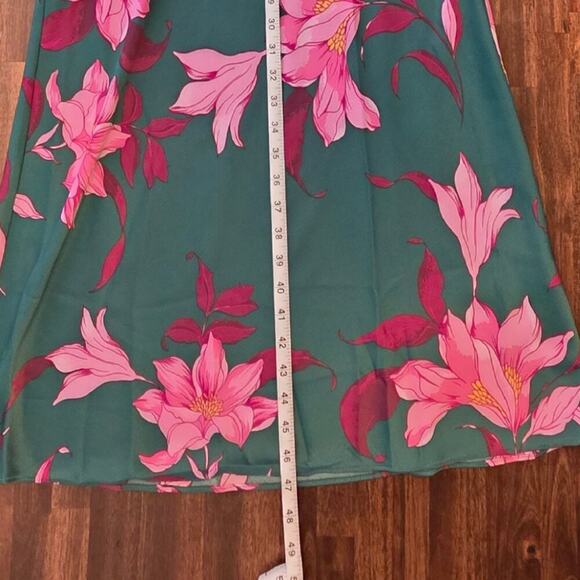 Maggy London Dress Womens 4 Green Pink Floral Midi Twist Front Long Sleeve NWT - Picture 4 of 12
